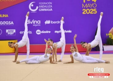 Actuación del Club de Gimnasia Les Marines en Granada
