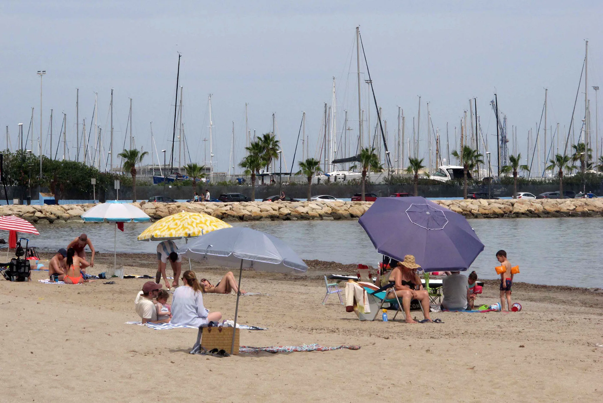 ambiente durante el puente de mayo en denia archivo