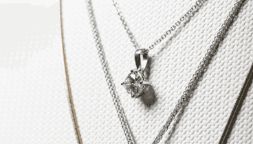 Apostar por la colección de diamantes sostenibles de Montenegro Joyeros significa abrazar una filosofía que piensa en las próximas generaciones