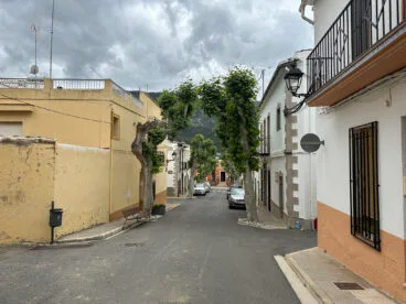 Avenida Constitució de Parcent en 2025