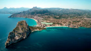 Calp impulsa su transformación en Destino Turístico Inteligente con proyectos de riego, alumbrado y monitorización ambiental 29 calp desde el aire