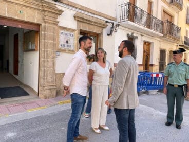 Encuentro de cargos y cuerpos de seguridad por la Junta Local de Seguridad en Benitatxell