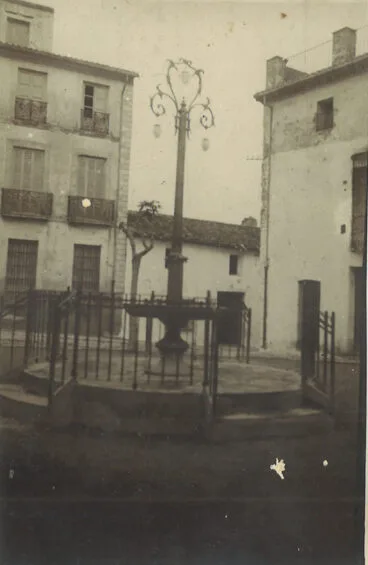 Fuente de la Plaça del Poble de Parcent – Arxiu Municipal de Parcent
