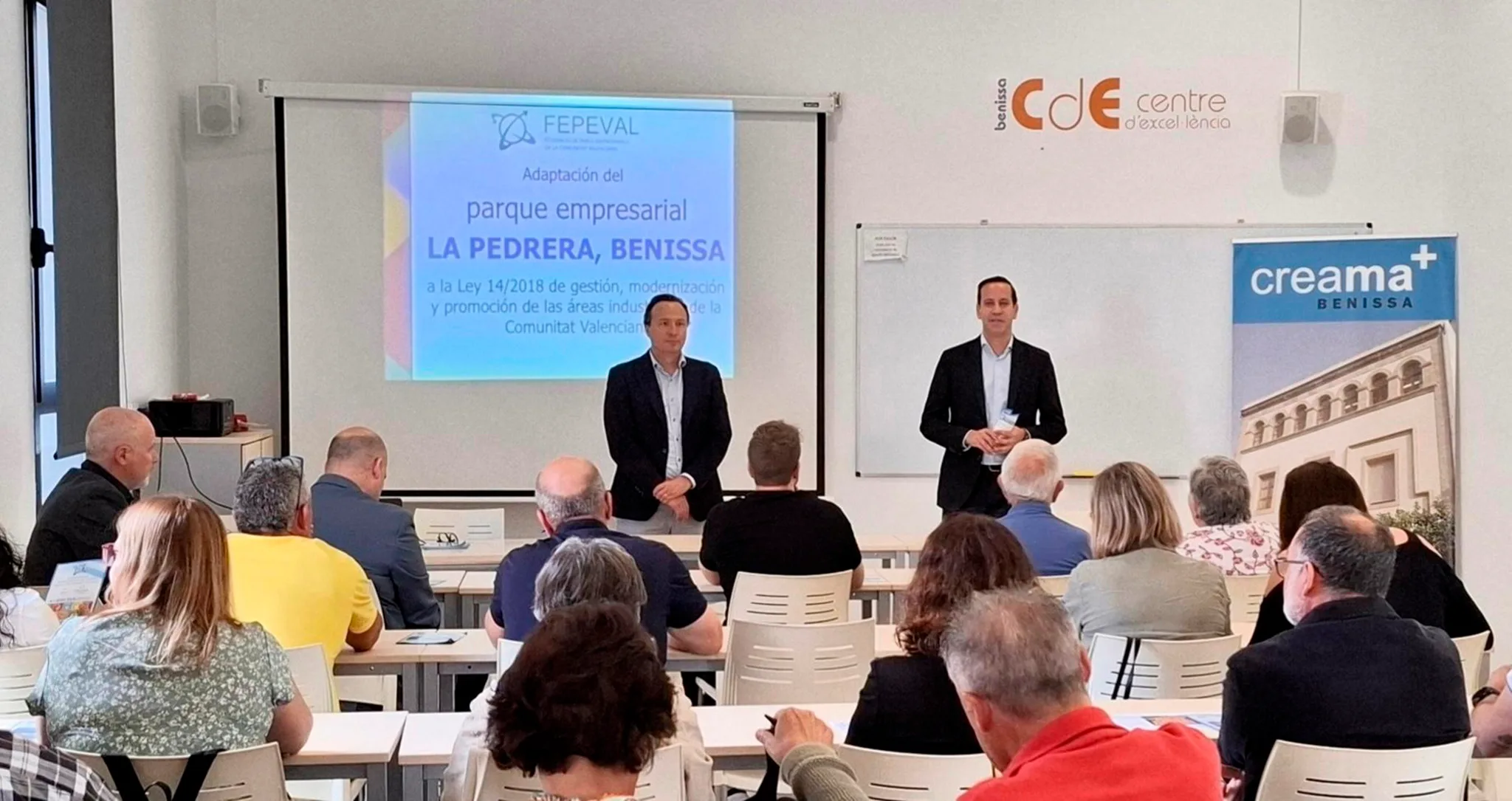 imagen de la reunion con los empresarios del poligono de benissa
