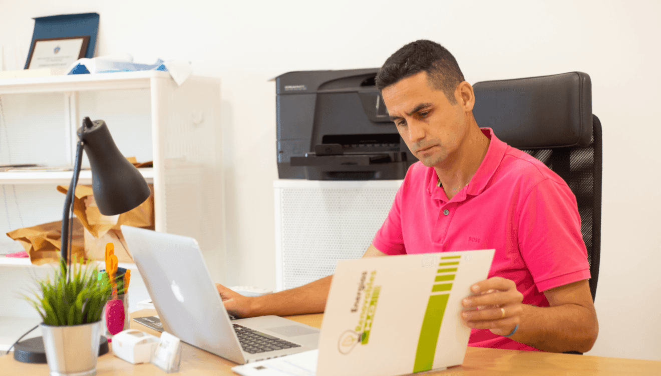 Liderazgo consolidado en el sector fotovoltaico con Energías Renovables HG