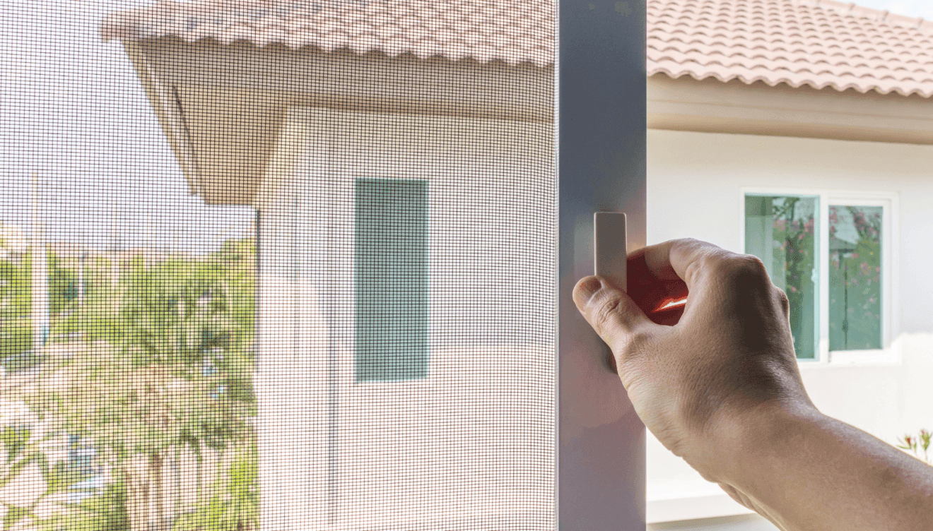 Mosquiteras corredera, perfecta para zonas comunes como cocinas, patios o galerías