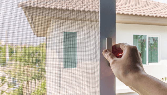 Imagen: Mosquiteras corredera, perfecta para zonas comunes como cocinas, patios o galerías
