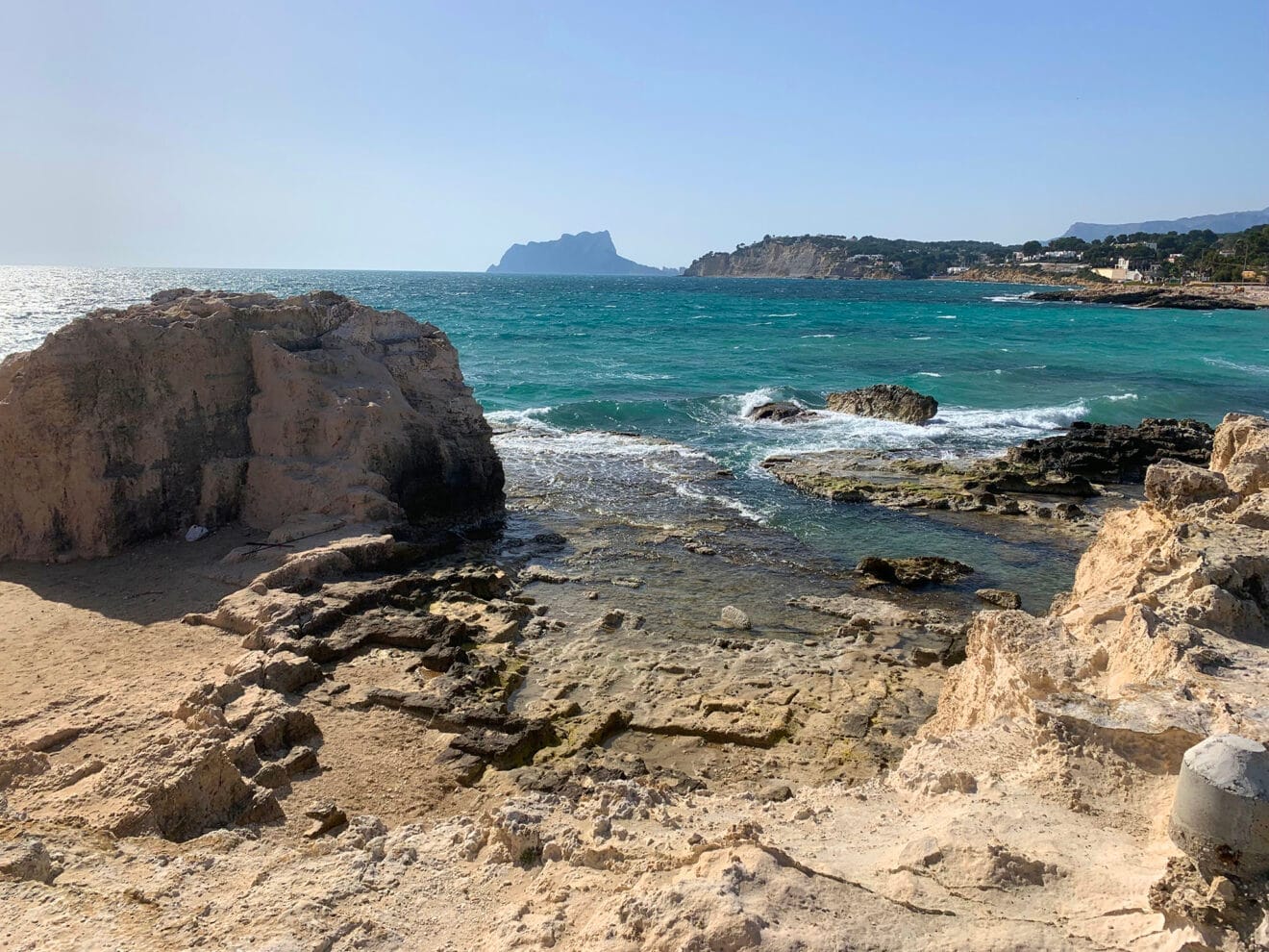 Playa de l'Ampolla de Moraira (archivo)