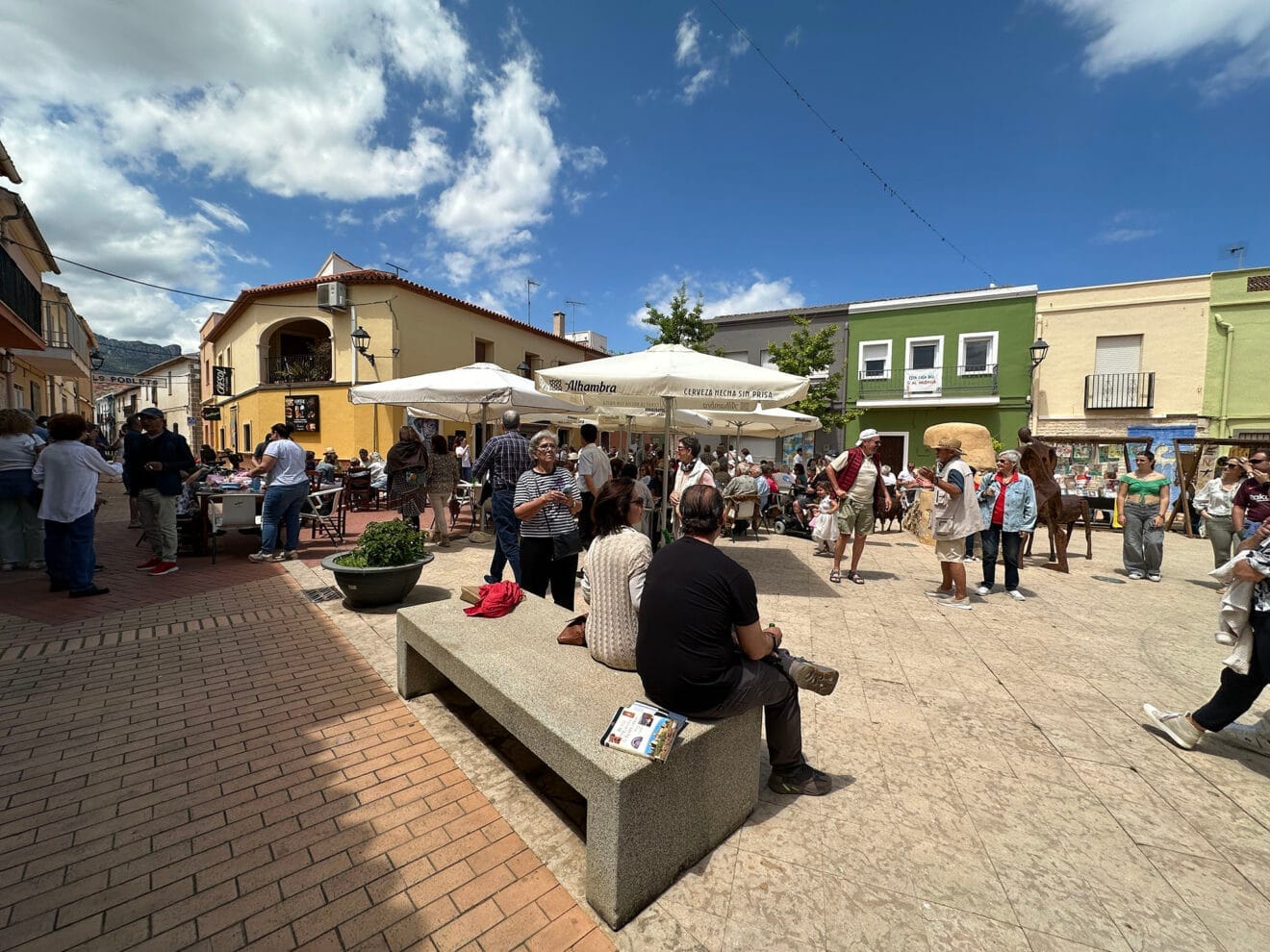 Primer Mercat d'Art en Els Poblets en mayo de 2025 21