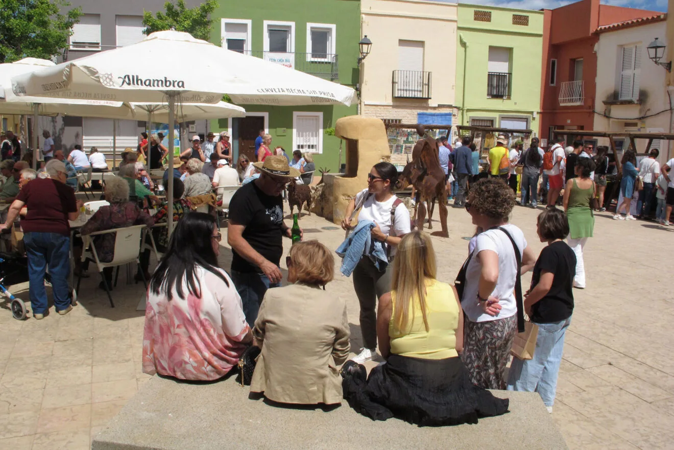 Primer Mercat d'Art en Els Poblets en mayo de 2025 47