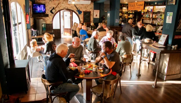restaurante britanico black flame en pedreguer