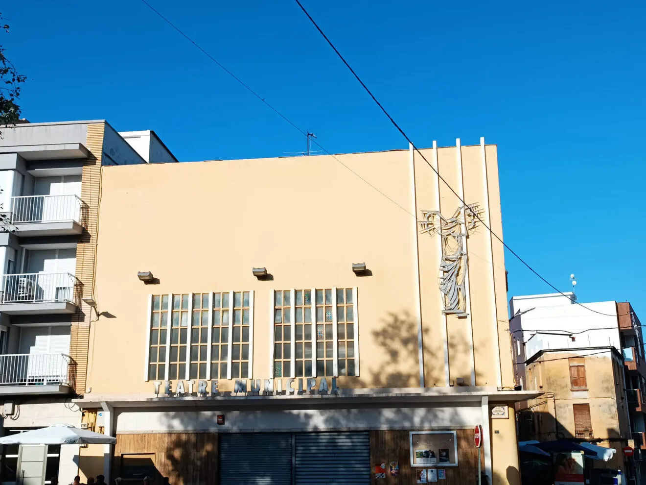 Teatro municipal de Pego (archivo)