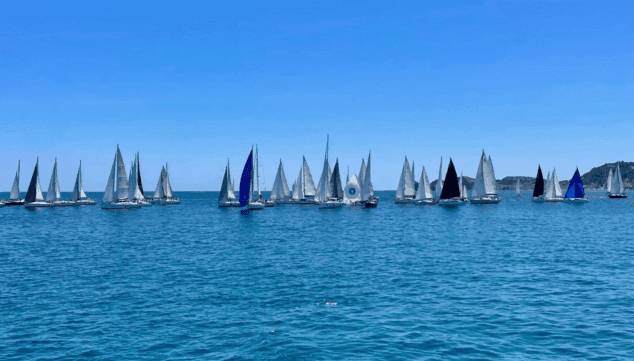 triunfo en la xviii edicion del trofeo banco de espana en la bahia de javea