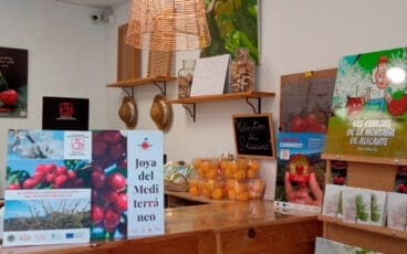 Cooperativa de Cireres Muntanya d’Alacant, en Alpatró