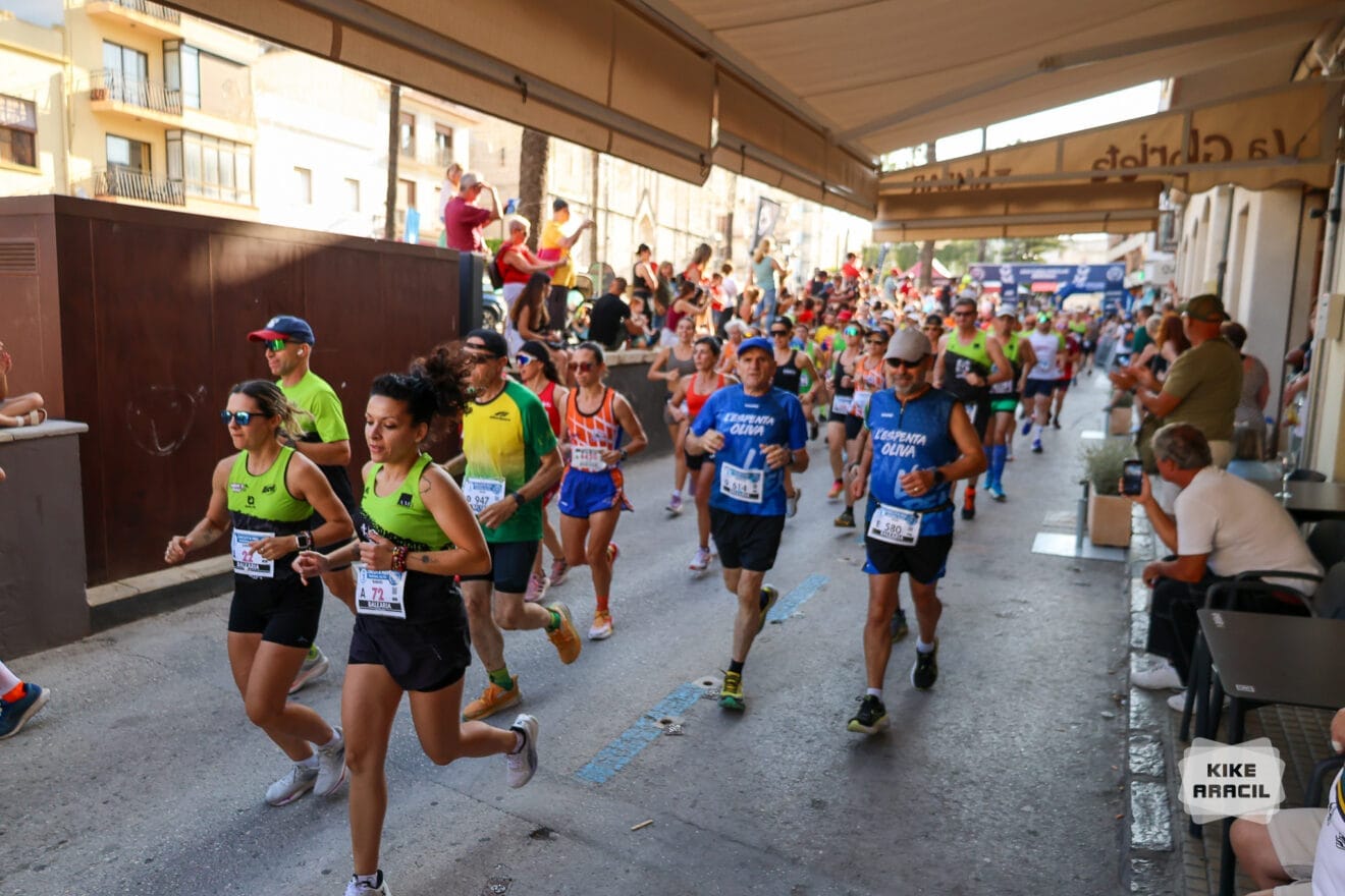 Corredores en la Cursa de Benissa