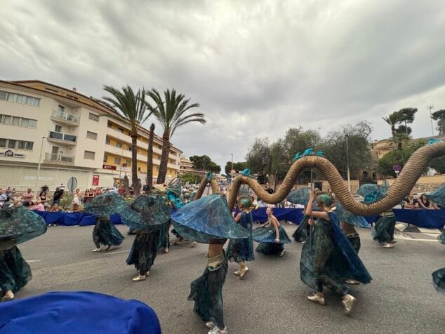 desfile moros y cristianos moraira 2025 131
