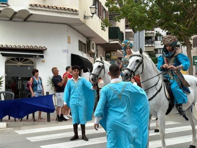 desfile moros y cristianos moraira 2025 137