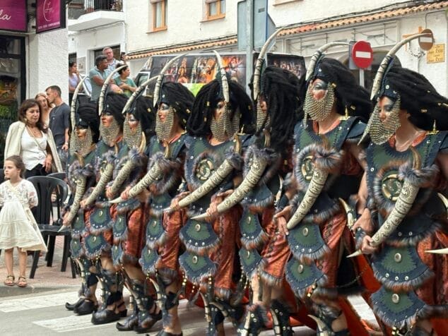 desfile moros y cristianos moraira 2025 149