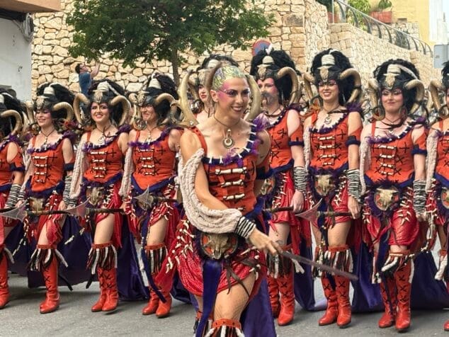 desfile moros y cristianos moraira 2025 44