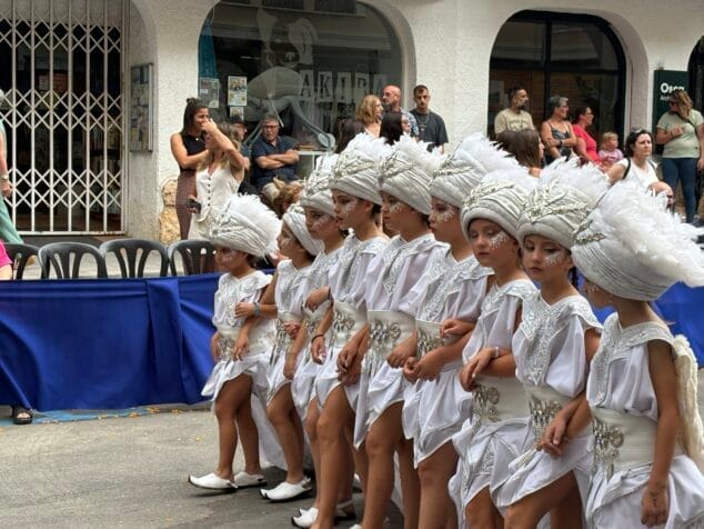 desfile moros y cristianos moraira 2025 99