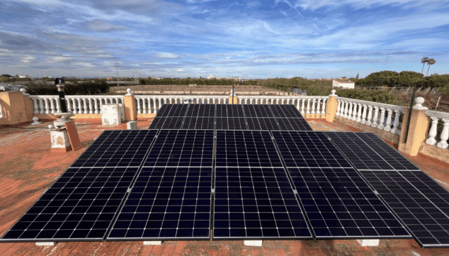 en zonas como el norte de espana donde los dias nublados son frecuentes la energia solar sigue siendo rentable