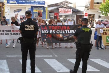 Manifestación antitaurina en Ondara en junio 2025 11