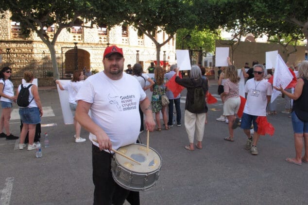 manifestacion antitaurina en ondara en junio 2025 16