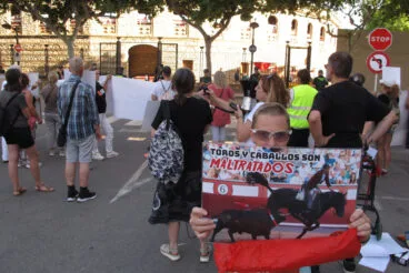 Manifestación antitaurina en Ondara en junio 2025 17