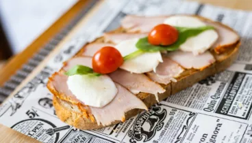 Platos que rinden homenaje al pastrami