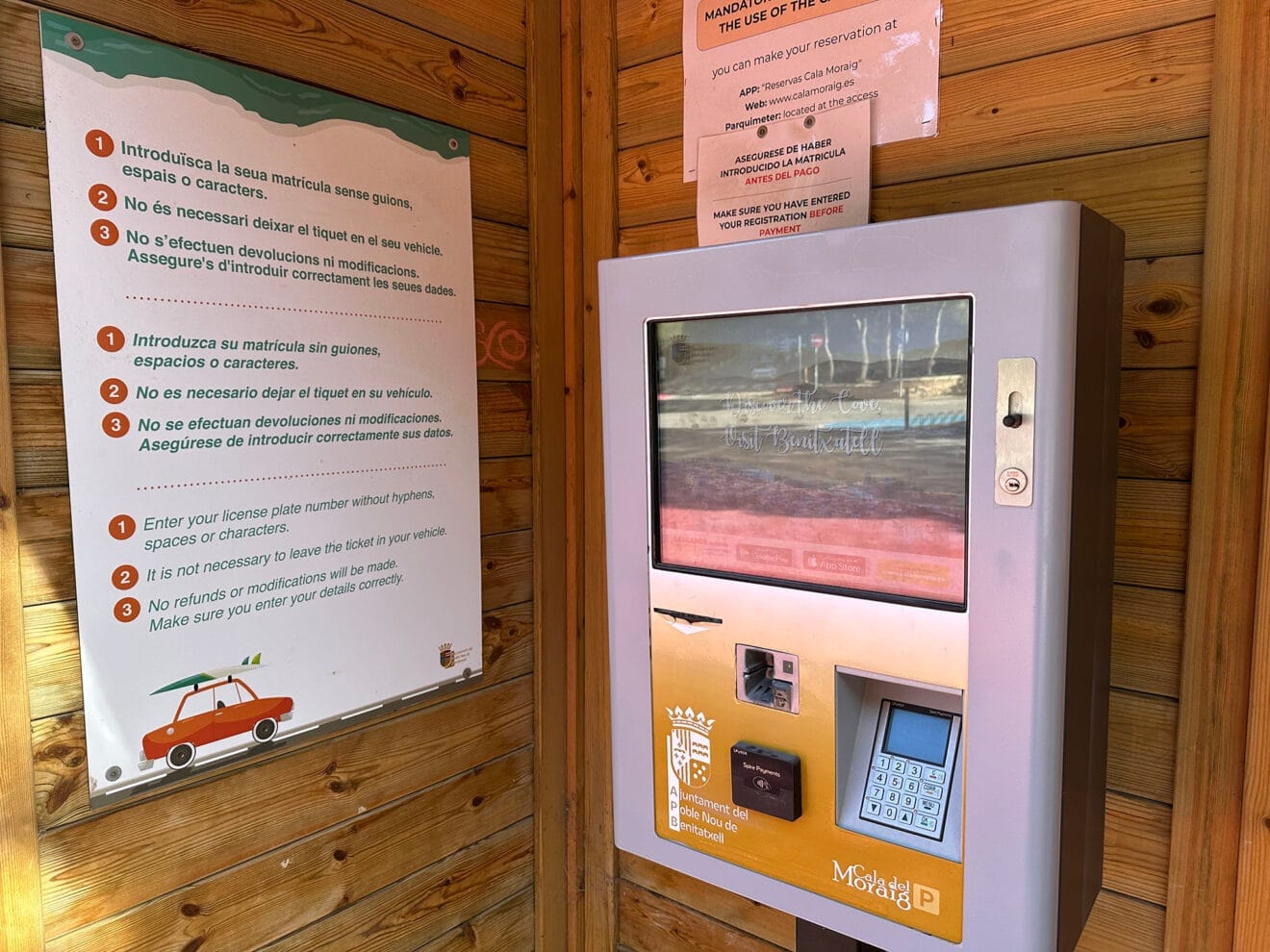 Sistema de pago del parking de la cala Moraig de Benitatxell