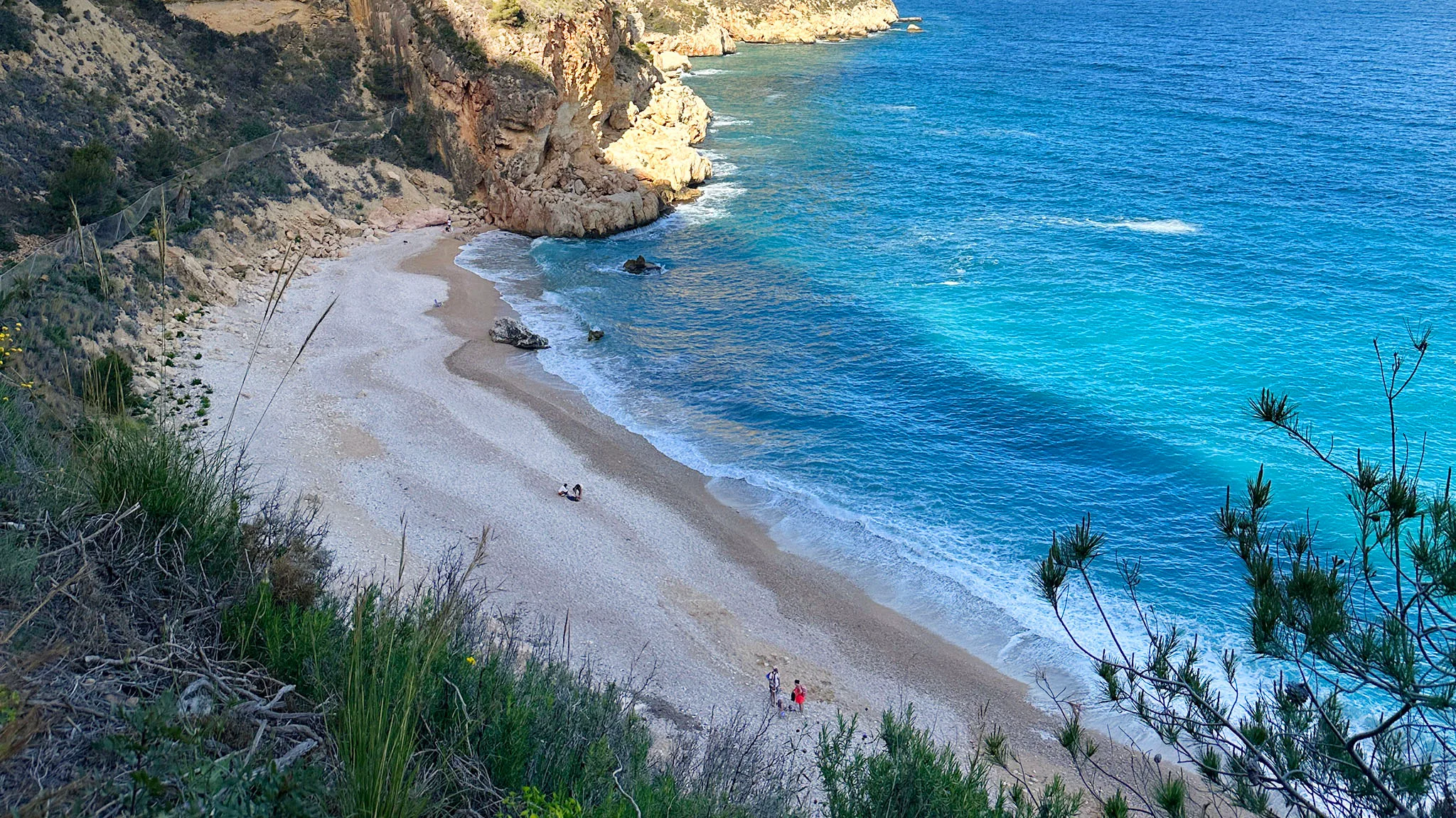 vista a la cala del moraig de