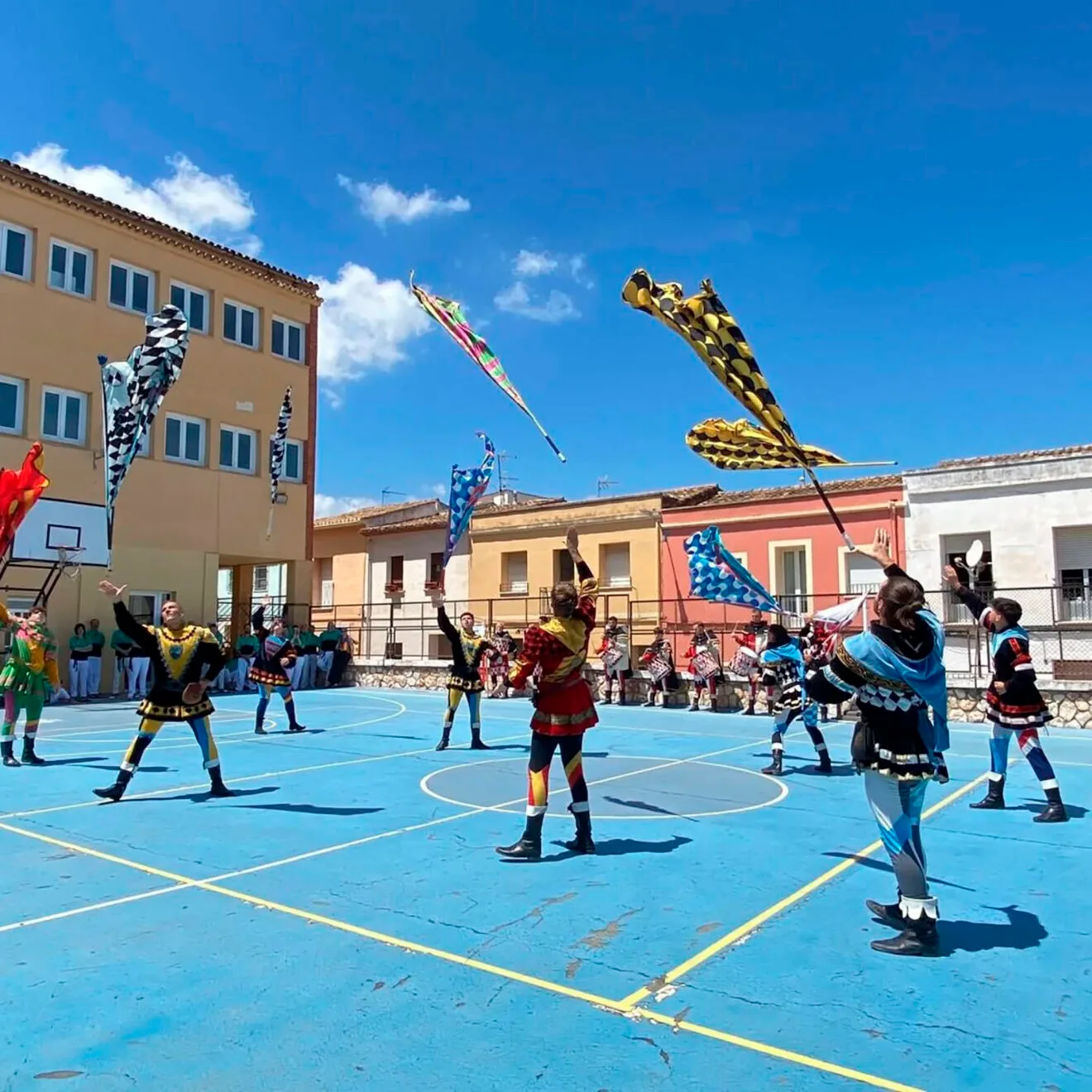 Actuación de Sbandieratori di Orte en Pedreguer
