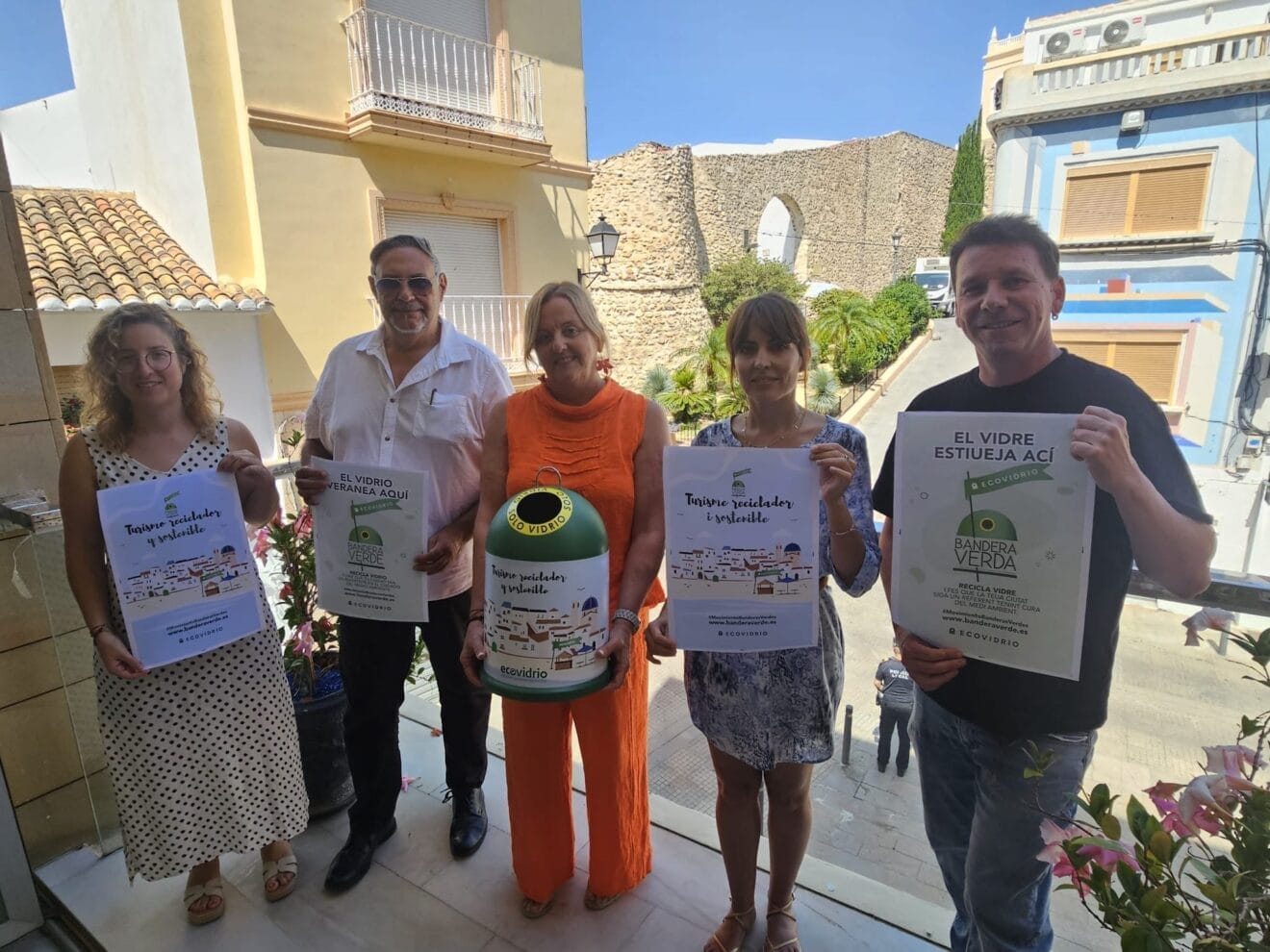 Calp competirá este verano para conseguir la Bandera  Verde de la Sostenibilidad de Ecovidrio