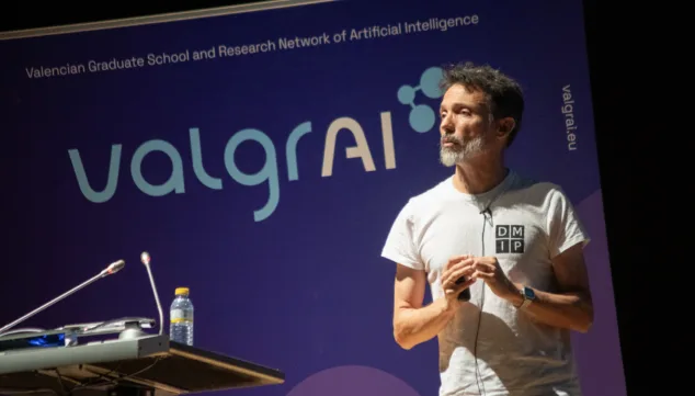 El ValgrAI Scientific Council Forum 2025 desvela los desafíos éticos y científicos de la Inteligencia Artificial en la UPV 2 Imagen: Conferencia durante el ValgrAI en La UPV