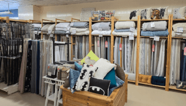 Cortinas modernas Yorkshire Linen para ambientes acogedores