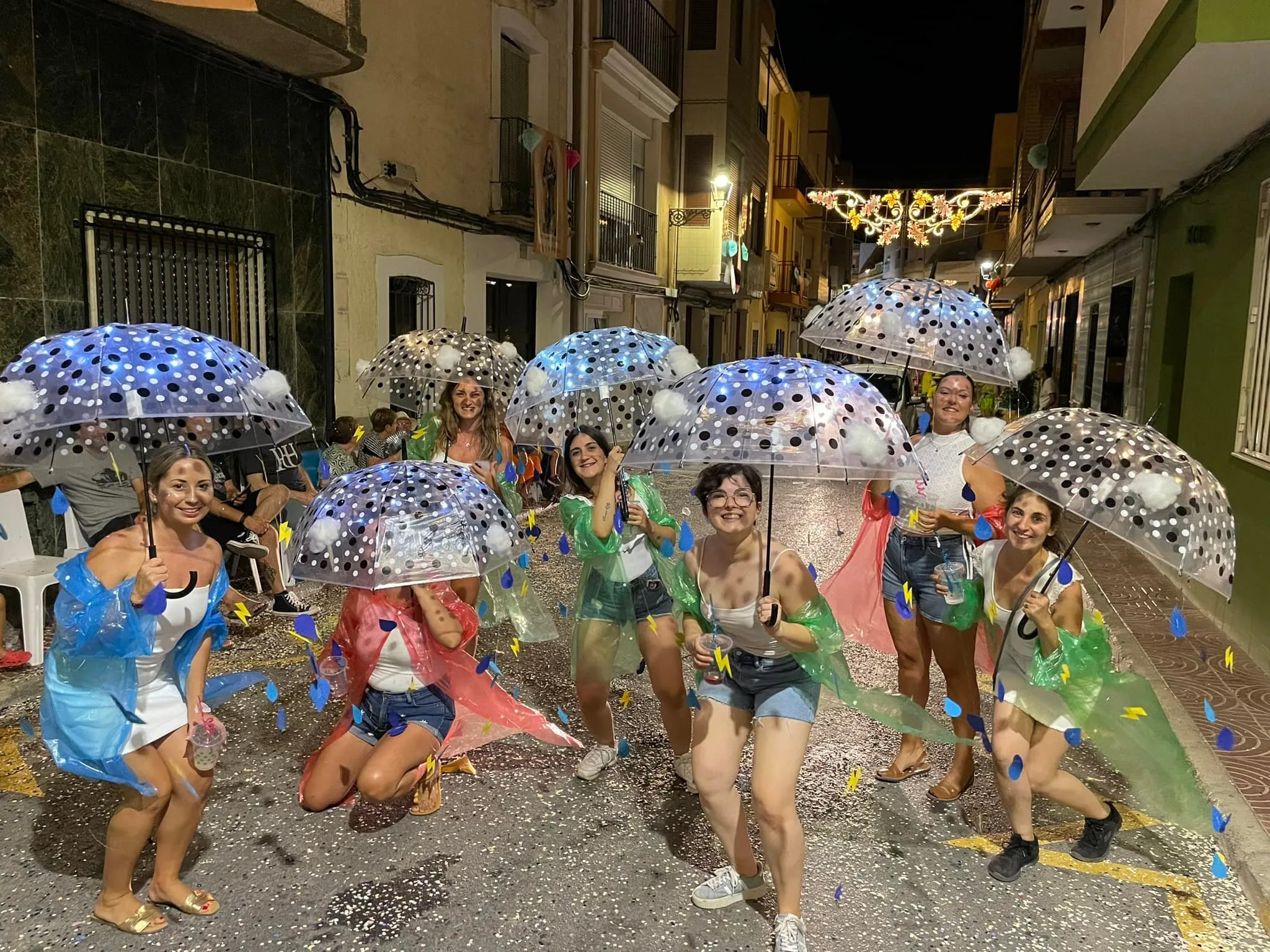 desfile de carrozas de las fiestas patronales de benitatxell en 2023
