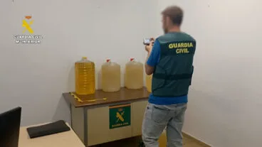 detenido por estafar 70 000 euros entre efectivo y producto a la empresa para la que trabajaba