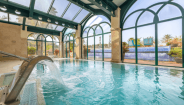 Disfruta de la piscina de hidromasaje en Dénia Marriot la Sella