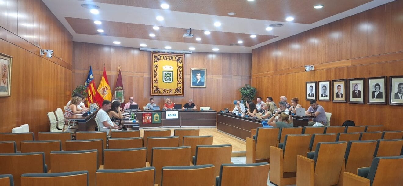 El pleno aprueba una modificación presupuestaria de 1.335.911’03€