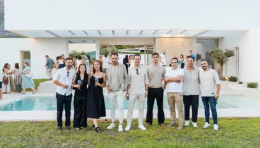 Encuentro profesional en un entorno arquitectónico único