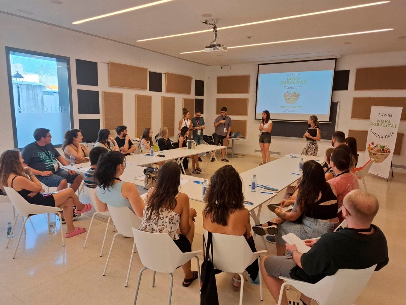 Jóvenes de la Marina Alta en el II Fòrum Nova Ruralitat