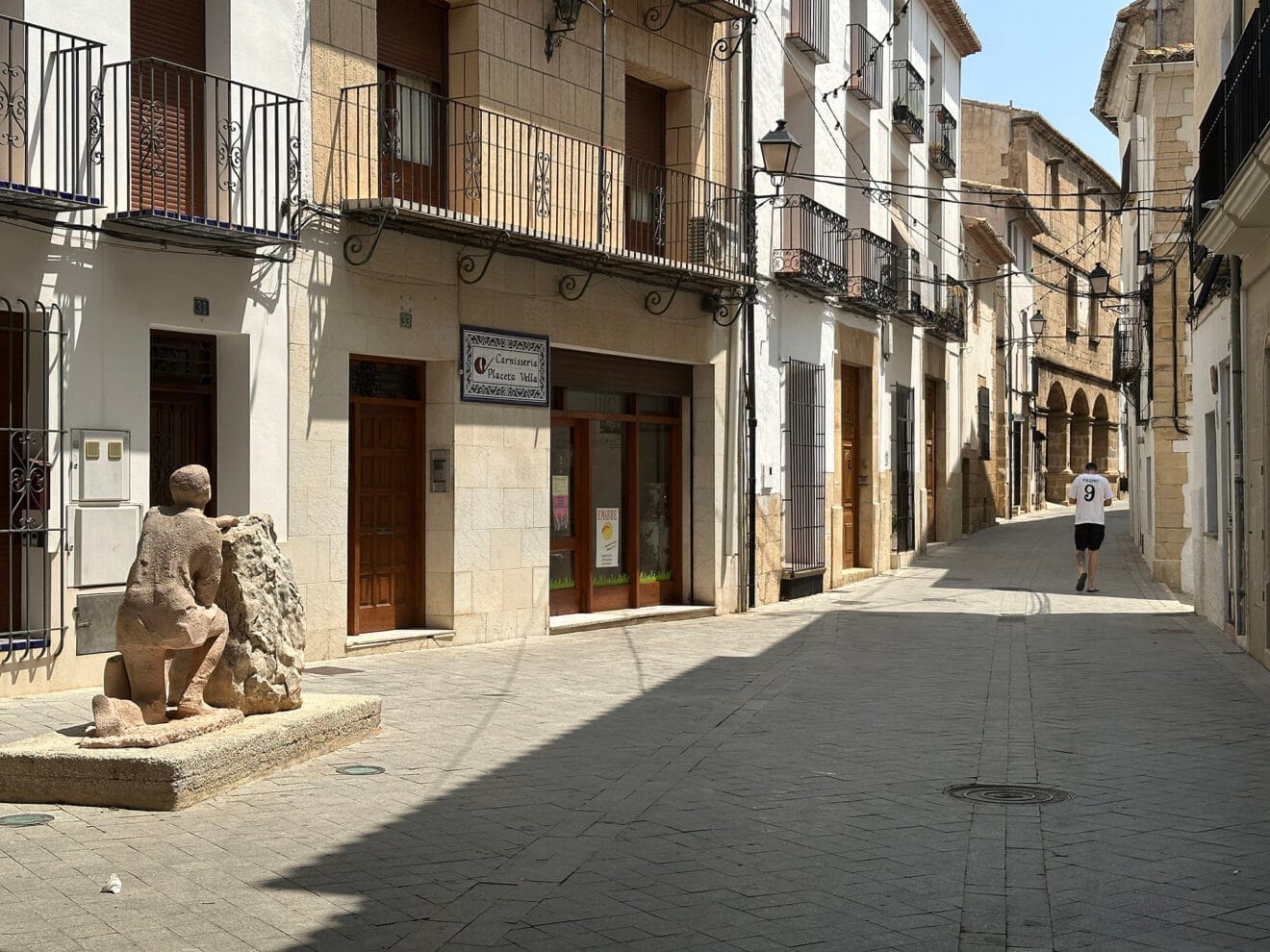Monumento al Riberer de Benissa en el casco histórico