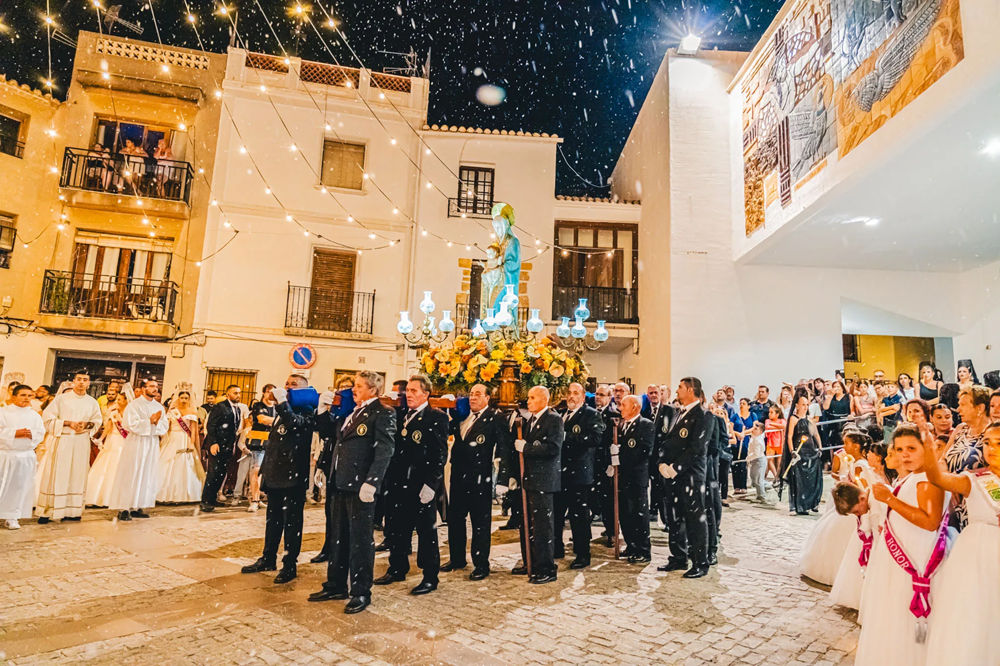 procesion en honor a la virgen de las nieves de calp