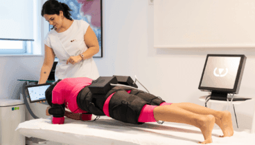 Resultados visibles de remodelación en glúteos y abdomen