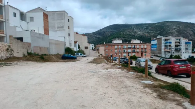 Benitatxell habilita 3.600 metros cuadrados de nuevos aparcamientos para las fiestas patronales 2 Imagen: Uno de los nuevos párkings de Benitatxell
