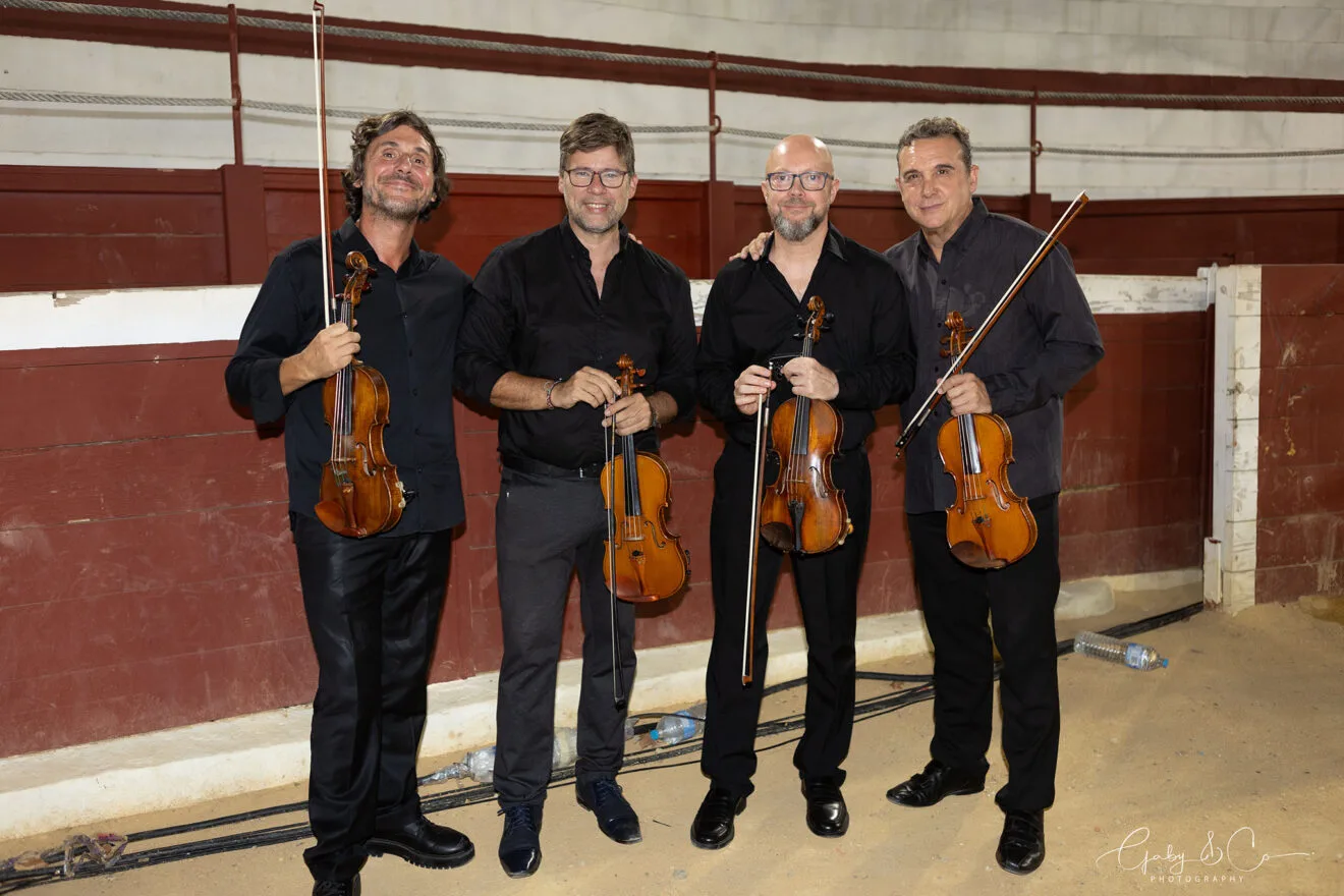 Concierto '¡80 y acción!' del Sonafilm 7 en Ondara en 2025 02