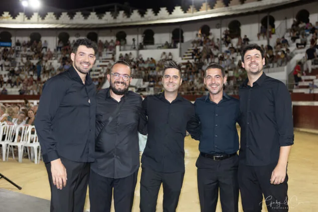 El Sonafilm VII culmina con un concierto apoteósico dedicado a las bandas sonoras de los años 80 10 concierto 80 y accion del sonafilm 7 en ondara en 2025 07
