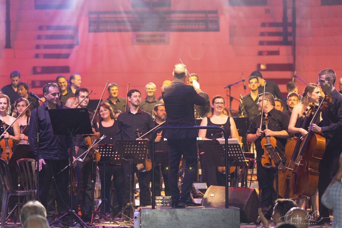 Sonafilm 80s „7 and Action!“-Konzert in Ondara im Jahr 2025