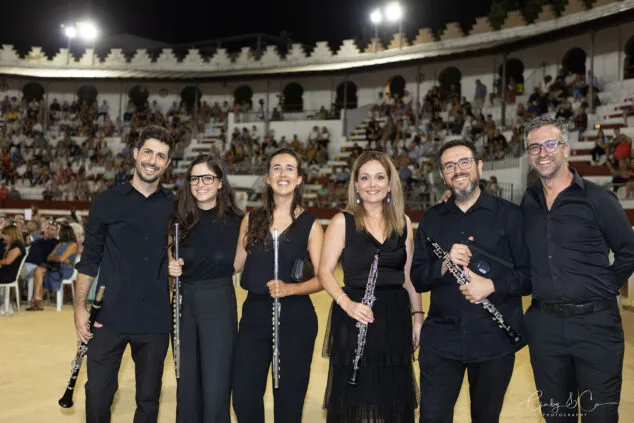 El Sonafilm VII culmina con un concierto apoteósico dedicado a las bandas sonoras de los años 80 15 concierto 80 y accion del sonafilm 7 en ondara en 2025 12