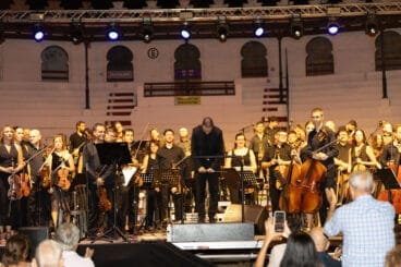 Sonafilm 80s „7 and Action!“-Konzert in Ondara im Jahr 2025